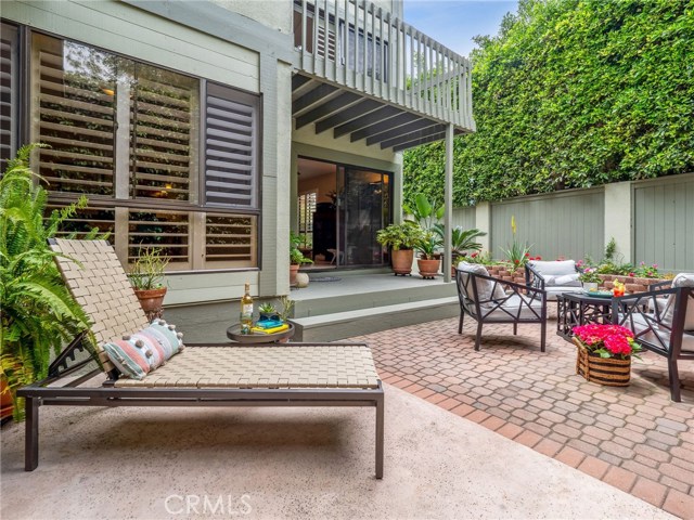 231 Irena Avenue, Redondo Beach, California 90277, 3 Bedrooms Bedrooms, ,1 BathroomBathrooms,Residential,Sold,Irena,SB20087245