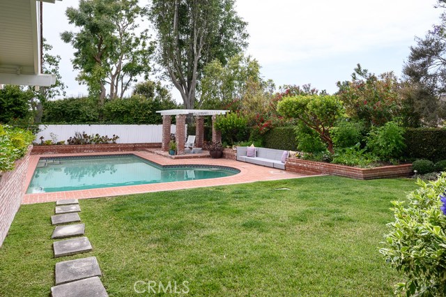 2809 Via Barri, Palos Verdes Estates, California 90274, 6 Bedrooms Bedrooms, ,2 BathroomsBathrooms,Residential,Sold,Via Barri,SB20121115