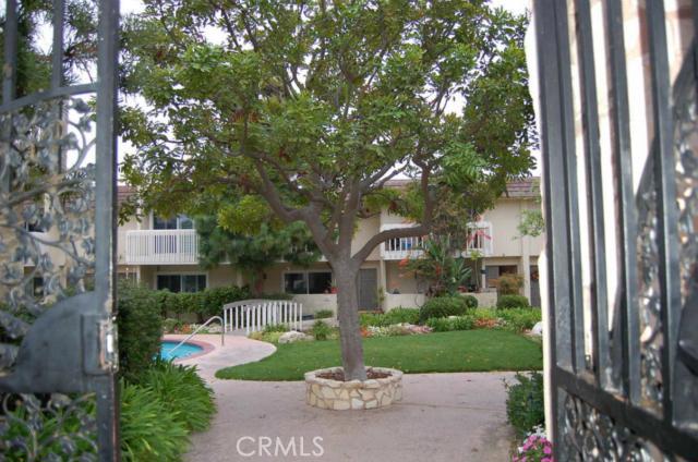 1200 Opal Street, Redondo Beach, California 90277, 3 Bedrooms Bedrooms, ,1 BathroomBathrooms,Residential,Sold,Opal,V11149741