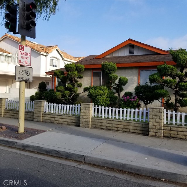 2600 Grant Avenue, Redondo Beach, California 90278, 4 Bedrooms Bedrooms, ,2 BathroomsBathrooms,Residential,Sold,Grant,SB19161921