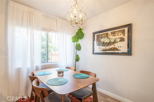 1 Bed Home for Sale in Los Feliz, California