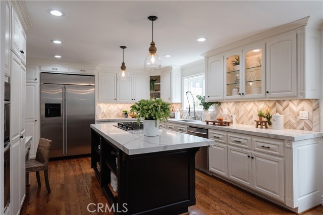 754 35th Street, Manhattan Beach, California 90266, 5 Bedrooms Bedrooms, ,3 BathroomsBathrooms,Residential,Sold,35th,SB21137408