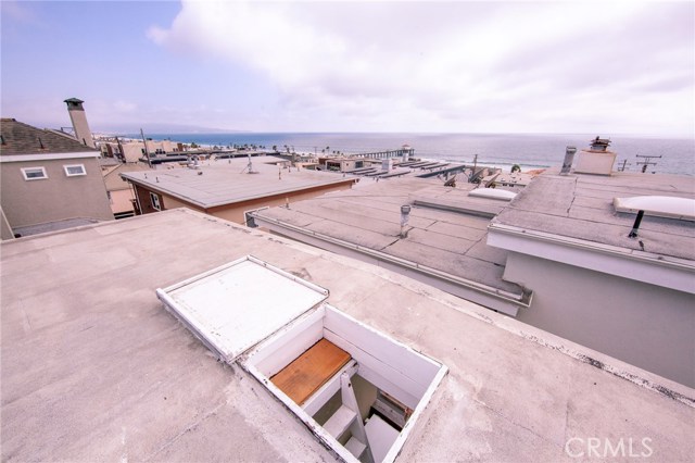 220 14th Place, Manhattan Beach, California 90266, ,Residential Income,Sold,14th,SB20121691