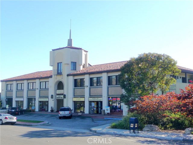 Lunada Bay Plaza