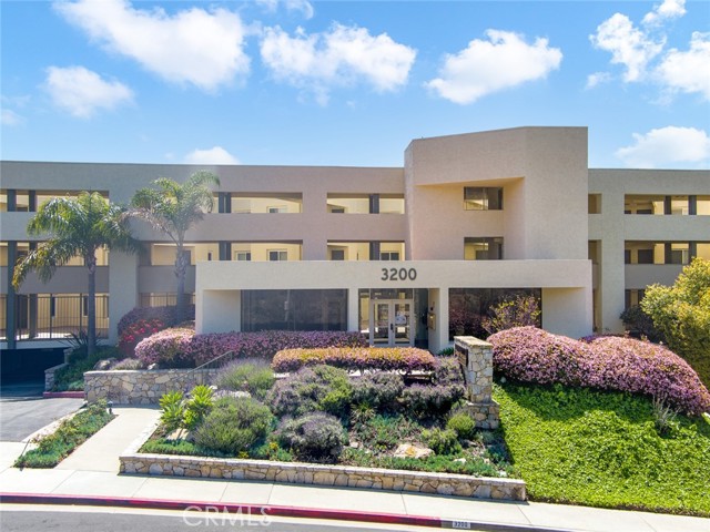 3200 La Rotonda Drive, Rancho Palos Verdes, California 90275, 2 Bedrooms Bedrooms, ,2 BathroomsBathrooms,Residential,Sold,La Rotonda,PV21075544