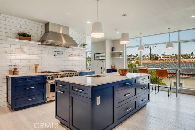 409 3rd Street, Manhattan Beach, California 90266, 5 Bedrooms Bedrooms, ,2 BathroomsBathrooms,Residential,Sold,3rd,SB19219164