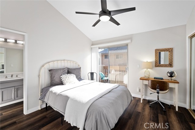 2701 Voorhees Avenue, Redondo Beach, California 90278, 2 Bedrooms Bedrooms, ,2 BathroomsBathrooms,Residential,Sold,Voorhees,SB20156888