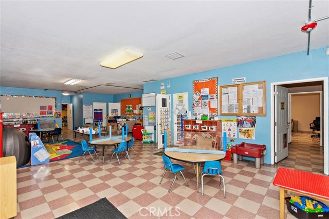 Lynwood, ,Commercial,For Sale,Lynwood,CV20155528