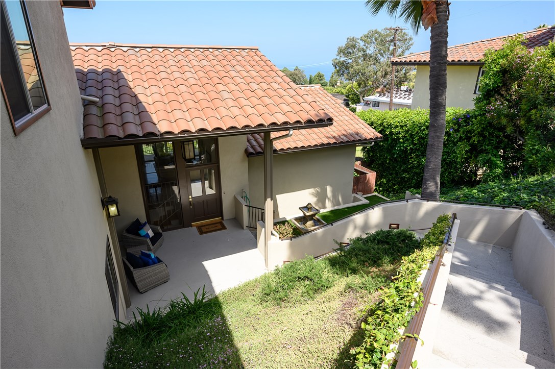 1613 Via Zurita, Palos Verdes Estates, California 90274, 4 Bedrooms Bedrooms, ,1 BathroomBathrooms,Residential,Sold,Via Zurita,SB20225458