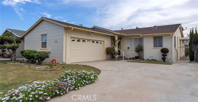 Detail Gallery Image 1 of 1 For 13600 Daphne Ave, Gardena,  CA 90249 - 3 Beds | 1 Baths