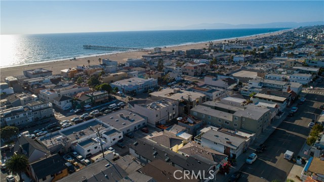 825 Manhattan Avenue, Hermosa Beach, California 90254, ,Residential Income,Sold,Manhattan,SB20180519