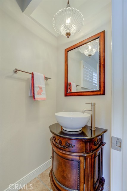 1607 Blossom Lane, Redondo Beach, California 90278, 3 Bedrooms Bedrooms, ,2 BathroomsBathrooms,Residential,Sold,Blossom,SB21041581