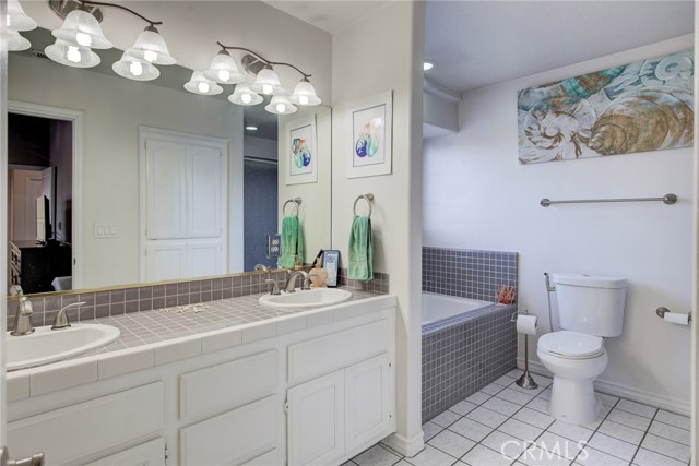 2101 Vail Avenue, Redondo Beach, California 90278, 3 Bedrooms Bedrooms, ,3 BathroomsBathrooms,Residential,Sold,Vail,SB19035092