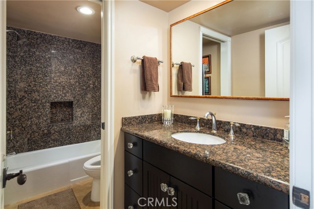 12 Westport, Manhattan Beach, California 90266, 4 Bedrooms Bedrooms, ,3 BathroomsBathrooms,Residential,Sold,Westport,SB19100631