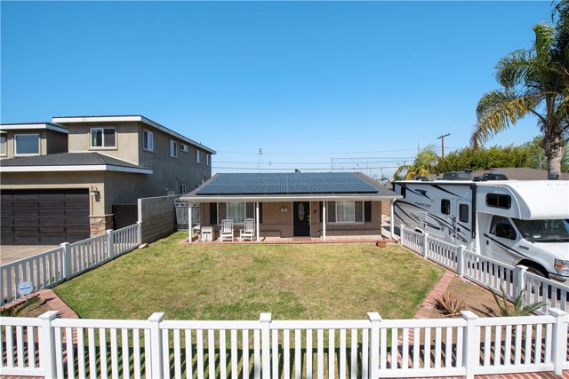 2511 184th Street, Redondo Beach, California 90278, 4 Bedrooms Bedrooms, ,3 BathroomsBathrooms,Residential,Sold,184th,SB21054988