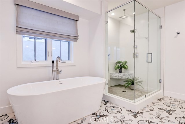 420 31st Street, Manhattan Beach, California 90266, 5 Bedrooms Bedrooms, ,2 BathroomsBathrooms,Residential,Sold,31st,SB20242729