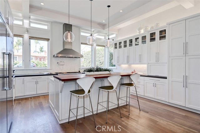 570 27th Street, Manhattan Beach, California 90266, 5 Bedrooms Bedrooms, ,4 BathroomsBathrooms,Residential,Sold,27th,SB21030922