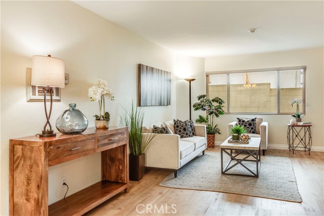 1817 Marshallfield Lane, Redondo Beach, California 90278, 2 Bedrooms Bedrooms, ,1 BathroomBathrooms,Residential,Sold,Marshallfield,PV19025595