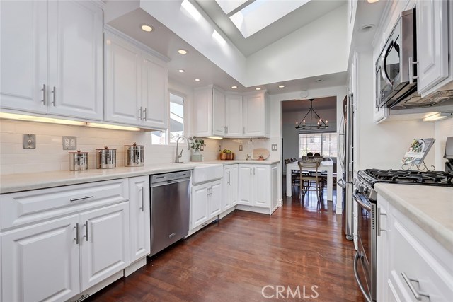 13 Laurel, Manhattan Beach, California 90266, 3 Bedrooms Bedrooms, ,1 BathroomBathrooms,Residential,Sold,Laurel,SB19057635