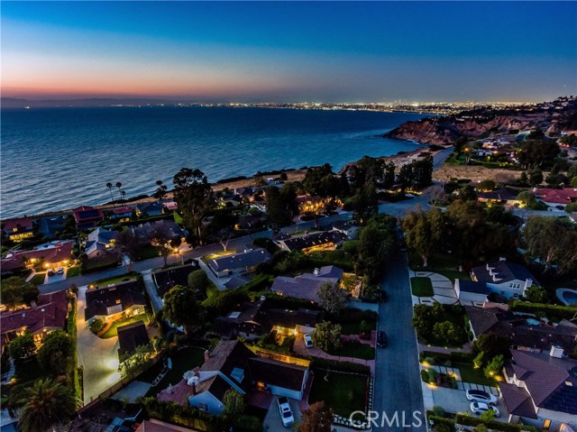 1516 Chelsea Road, Palos Verdes Estates, California 90274, 3 Bedrooms Bedrooms, ,2 BathroomsBathrooms,Residential,Sold,Chelsea,PV18124949