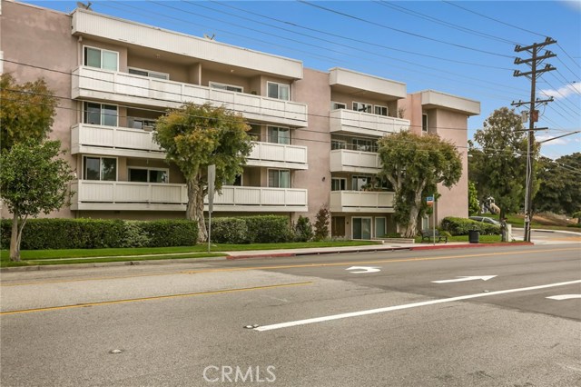 1321 Beryl Street, Redondo Beach, California 90277, 2 Bedrooms Bedrooms, ,2 BathroomsBathrooms,Residential,Sold,Beryl,SB17136124