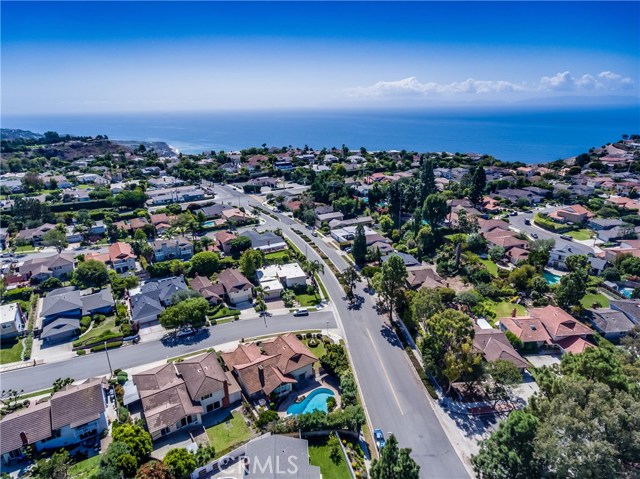 5669 Whitecliff Drive, Rancho Palos Verdes, California 90275, 4 Bedrooms Bedrooms, ,3 BathroomsBathrooms,Residential,Sold,Whitecliff,PV17220054
