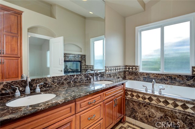 1404 Mackay Lane, Redondo Beach, California 90278, 5 Bedrooms Bedrooms, ,3 BathroomsBathrooms,Residential,Sold,Mackay,SB18215655