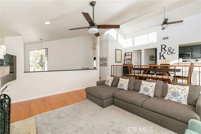 2408 Rockefeller Lane, Redondo Beach, California 90278, 3 Bedrooms Bedrooms, ,2 BathroomsBathrooms,Residential,Sold,Rockefeller,SB19003633