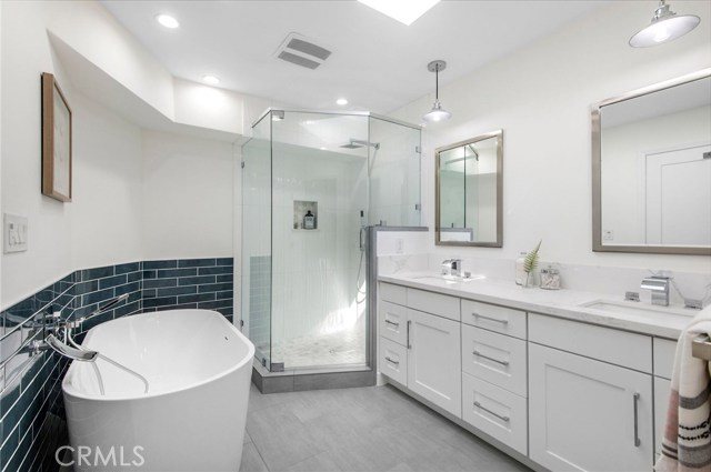 309 20th Place, Manhattan Beach, California 90266, 3 Bedrooms Bedrooms, ,1 BathroomBathrooms,Residential,Sold,20th,SB20217886