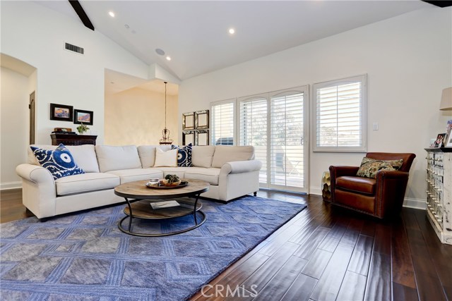 202 Irena Avenue, Redondo Beach, California 90277, 3 Bedrooms Bedrooms, ,2 BathroomsBathrooms,Residential,Sold,Irena,SB19090695