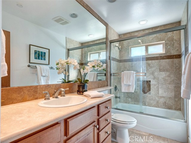 2604 Carnegie Lane, Redondo Beach, California 90278, 3 Bedrooms Bedrooms, ,2 BathroomsBathrooms,Residential,Sold,Carnegie,SB19239735