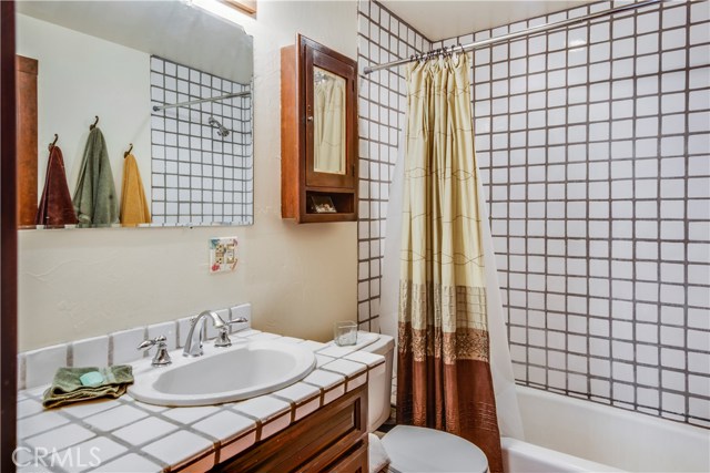 865 Loma Drive, Hermosa Beach, California 90254, 1 Bedroom Bedrooms, ,1 BathroomBathrooms,Residential,Sold,Loma,SB19130765