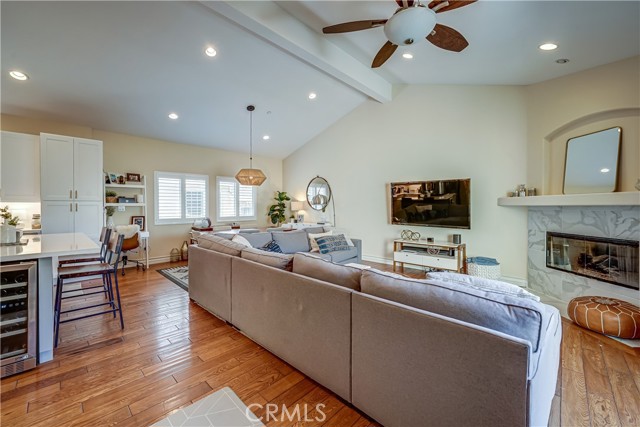 2005 Carnegie Lane, Redondo Beach, California 90278, 4 Bedrooms Bedrooms, ,3 BathroomsBathrooms,Residential,Sold,Carnegie,SB21027206