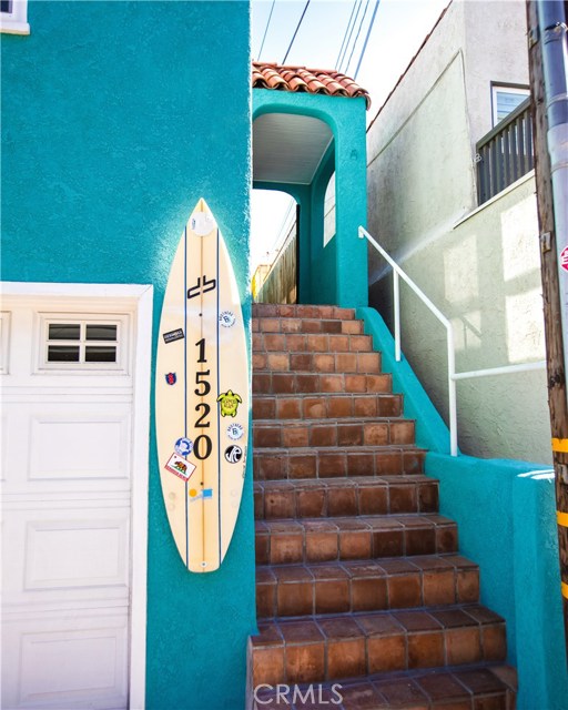 1520 Bayview, Hermosa Beach, California 90254, 3 Bedrooms Bedrooms, ,2 BathroomsBathrooms,Residential,Sold,Bayview,SB19028749