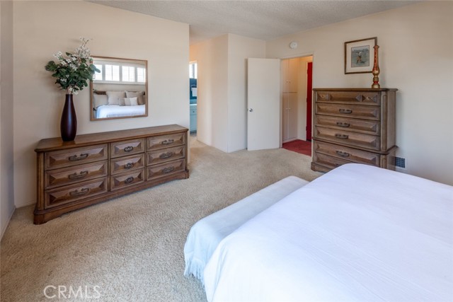 728 13th Street, Manhattan Beach, California 90266, 3 Bedrooms Bedrooms, ,2 BathroomsBathrooms,Residential,Sold,13th,SB21113806