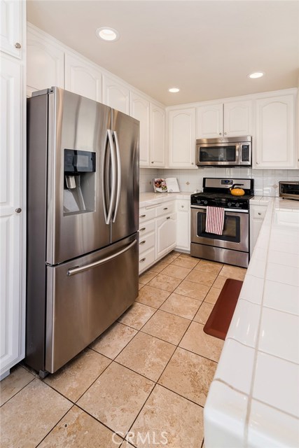 208 21st Street, Manhattan Beach, California 90266, 3 Bedrooms Bedrooms, ,2 BathroomsBathrooms,Residential,Sold,21st,SB19059656