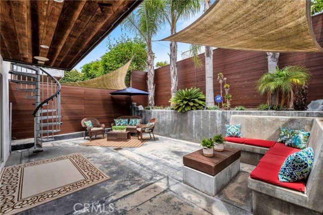 1245 8th Street, Hermosa Beach, California 90254, 3 Bedrooms Bedrooms, ,2 BathroomsBathrooms,Residential,Sold,8th,SB20102042
