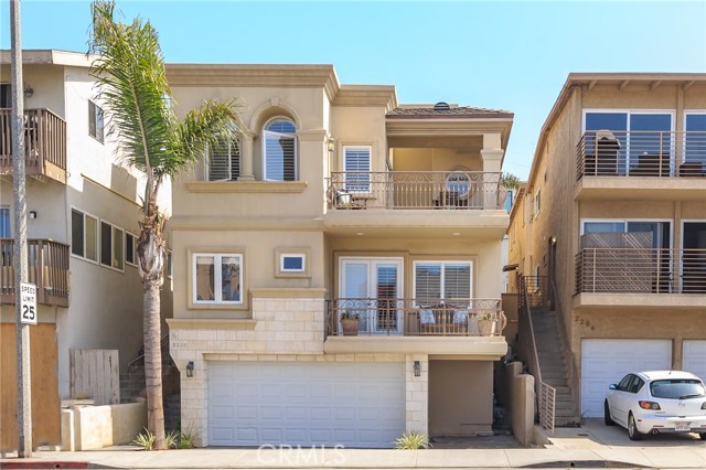 2208 Highland Avenue, Manhattan Beach, California 90266, 3 Bedrooms Bedrooms, ,3 BathroomsBathrooms,Residential,Sold,Highland,SB18227343