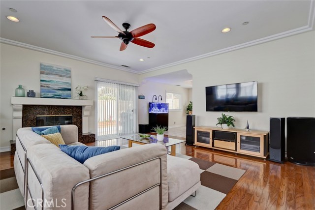 2305 Pullman Lane, Redondo Beach, California 90278, 4 Bedrooms Bedrooms, ,2 BathroomsBathrooms,Residential,Sold,Pullman,SB18109646