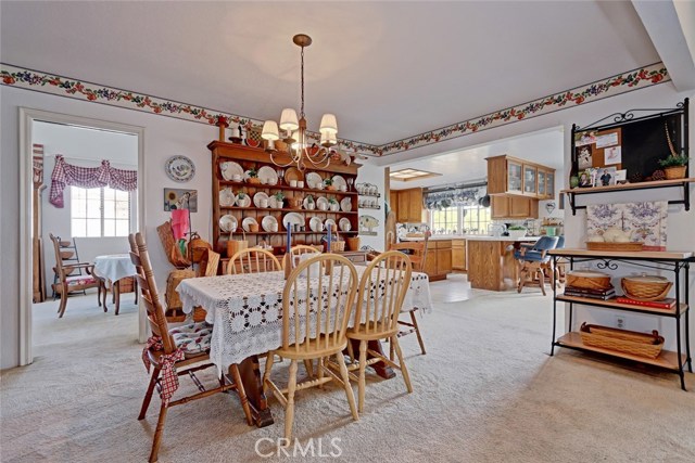 breakfast nook open up to kitchen and family room