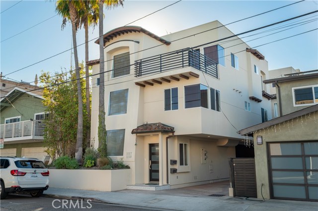 1157 Cypress Avenue, Hermosa Beach, California 90254, 3 Bedrooms Bedrooms, ,3 BathroomsBathrooms,Residential,Sold,Cypress,SB21001103