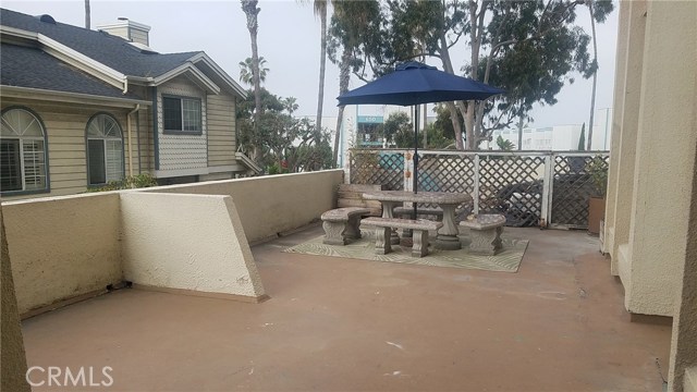 200 Catalina Avenue, Redondo Beach, California 90277, 2 Bedrooms Bedrooms, ,2 BathroomsBathrooms,Residential,Sold,Catalina,SB19102542