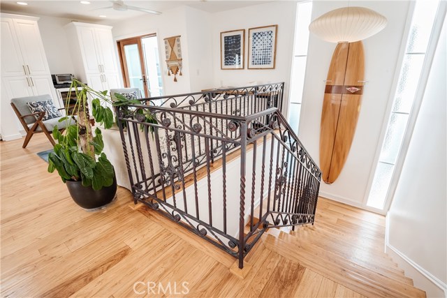 225 1st Street, Manhattan Beach, California 90266, 3 Bedrooms Bedrooms, ,Residential,Sold,1st,SB20187308