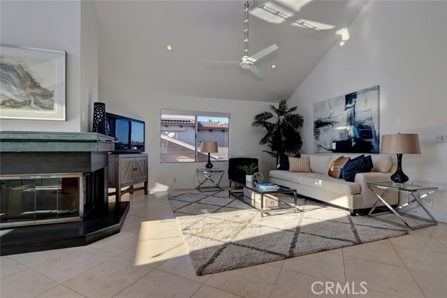 508 Juanita Avenue, Redondo Beach, California 90277, 3 Bedrooms Bedrooms, ,2 BathroomsBathrooms,Residential,Sold,Juanita,SB19017589