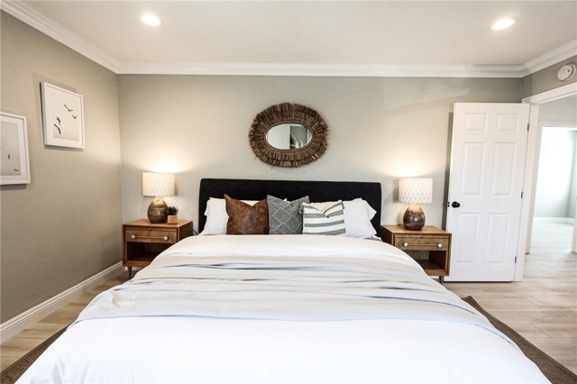 5 Bed Home for Sale in Los Angeles, California