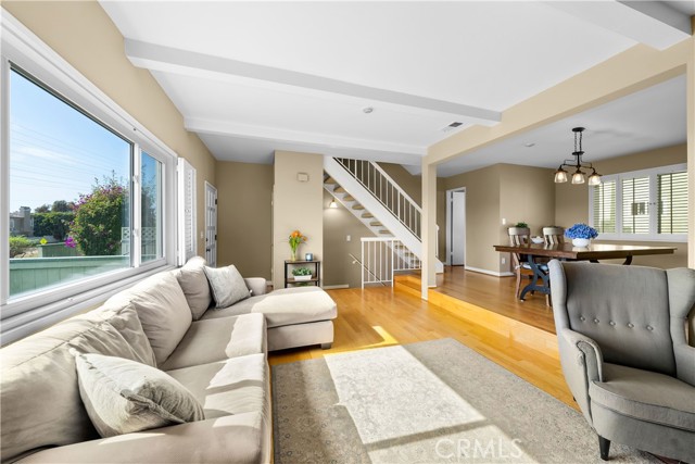 2510 Voorhees Avenue, Redondo Beach, California 90278, 2 Bedrooms Bedrooms, ,1 BathroomBathrooms,Residential,Sold,Voorhees,SB21140312