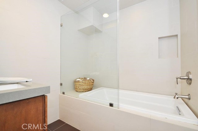 904 Via Nogales, Palos Verdes Estates, California 90274, 4 Bedrooms Bedrooms, ,4 BathroomsBathrooms,Residential,Sold,Via Nogales,PV18159668