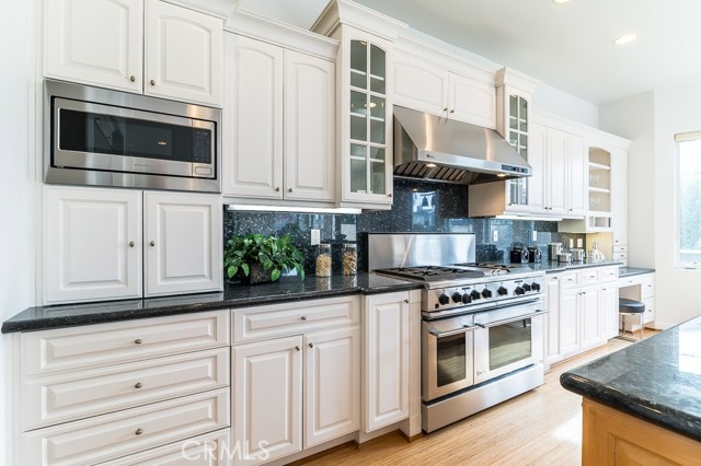 700 36th Street, Manhattan Beach, California 90266, 4 Bedrooms Bedrooms, ,3 BathroomsBathrooms,Residential,Sold,36th,SB19004820