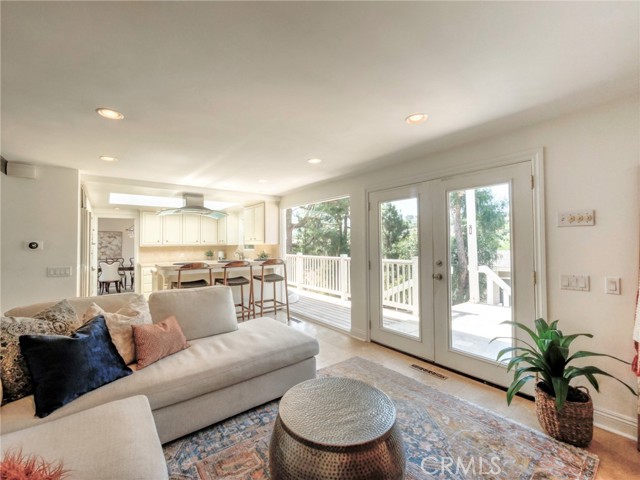 18 Ranchview Road, Rolling Hills Estates, California 90274, 3 Bedrooms Bedrooms, ,2 BathroomsBathrooms,Residential,Sold,Ranchview,PV21166357