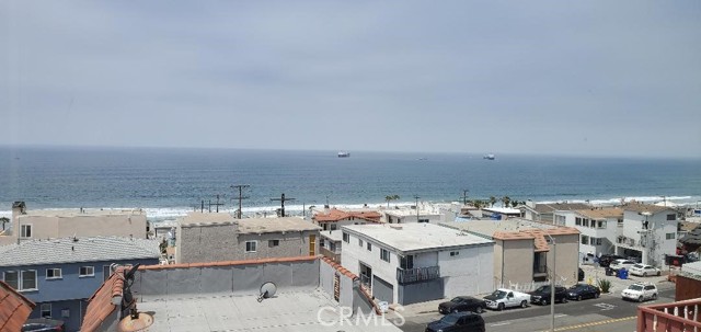Unobstructed Ocean Views with Whitewater Views from Upper Unit
